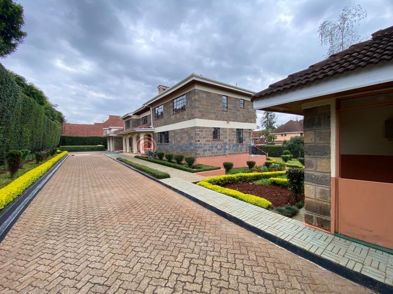 5 bedroom Townhouse For Rent | Rustic 5 Bedroom Family Home – Runda Evergreen Runda Evergreen Westlands Nairobi - 1