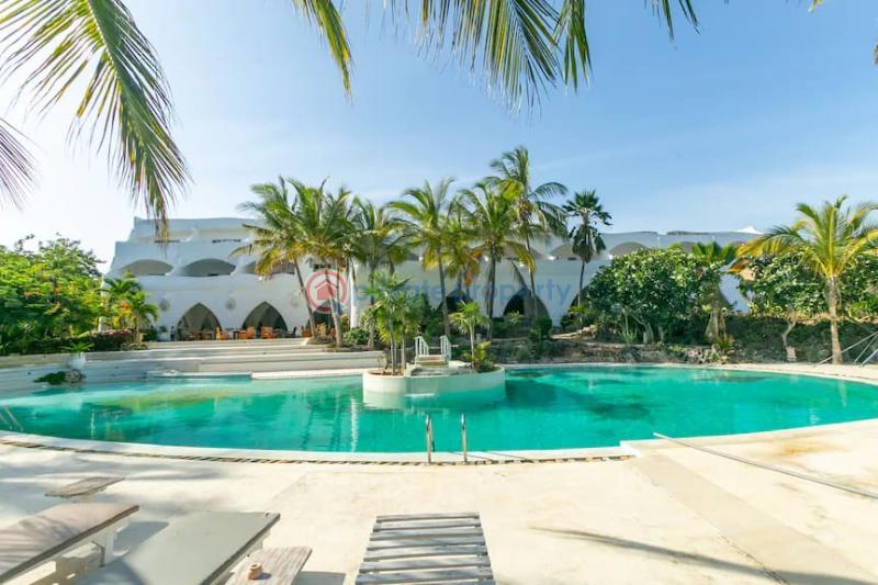 Hotel / Guest House For Sale Jacaranda Beach. Watamu Kilifi - 6