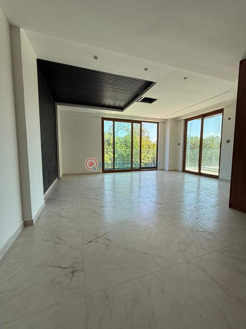 3 bedroom Apartment For Sale Mount Kenya Road 2nd Row From The Beach Nyali Mombasa - 5