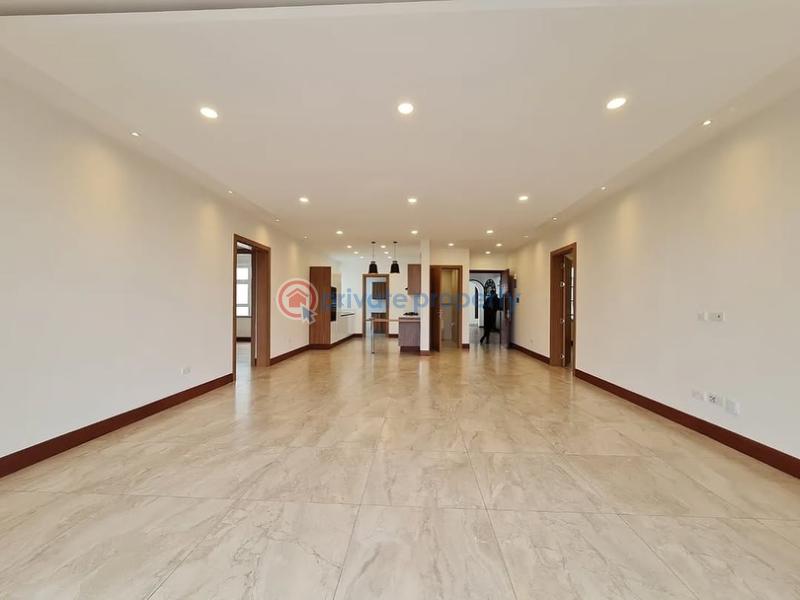 3 bedroom Apartment For Rent Overlooking Muthaiga Forest Parklands Nairobi - 12