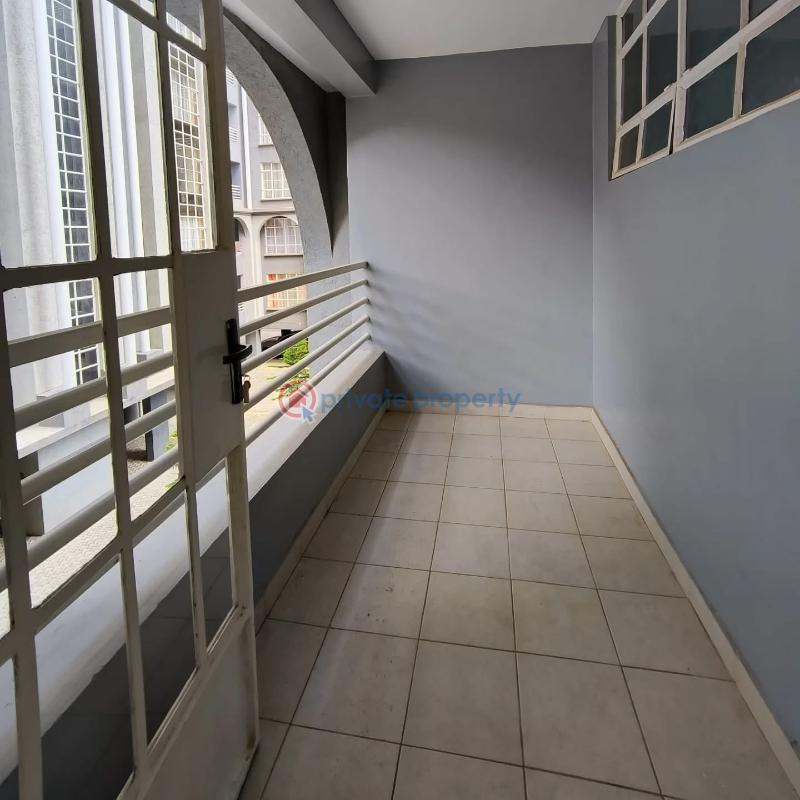3 bedroom Apartment For Rent Oledume Road Near Makini School. Kilimani Nairobi - 4