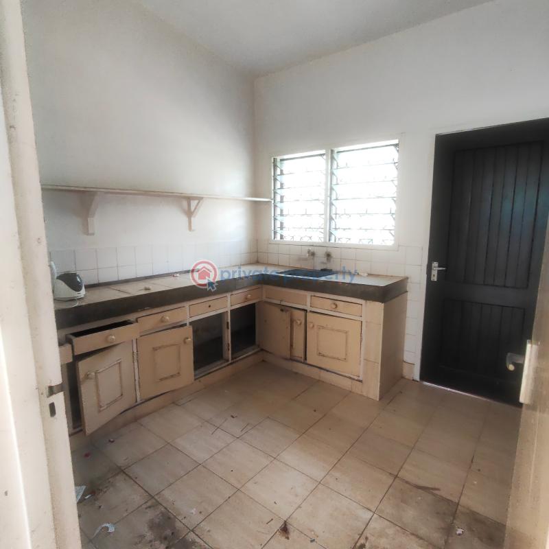 3 bedroom Detached Bungalow For Rent Vescon mtambo Road Bamburi Mombasa - 4