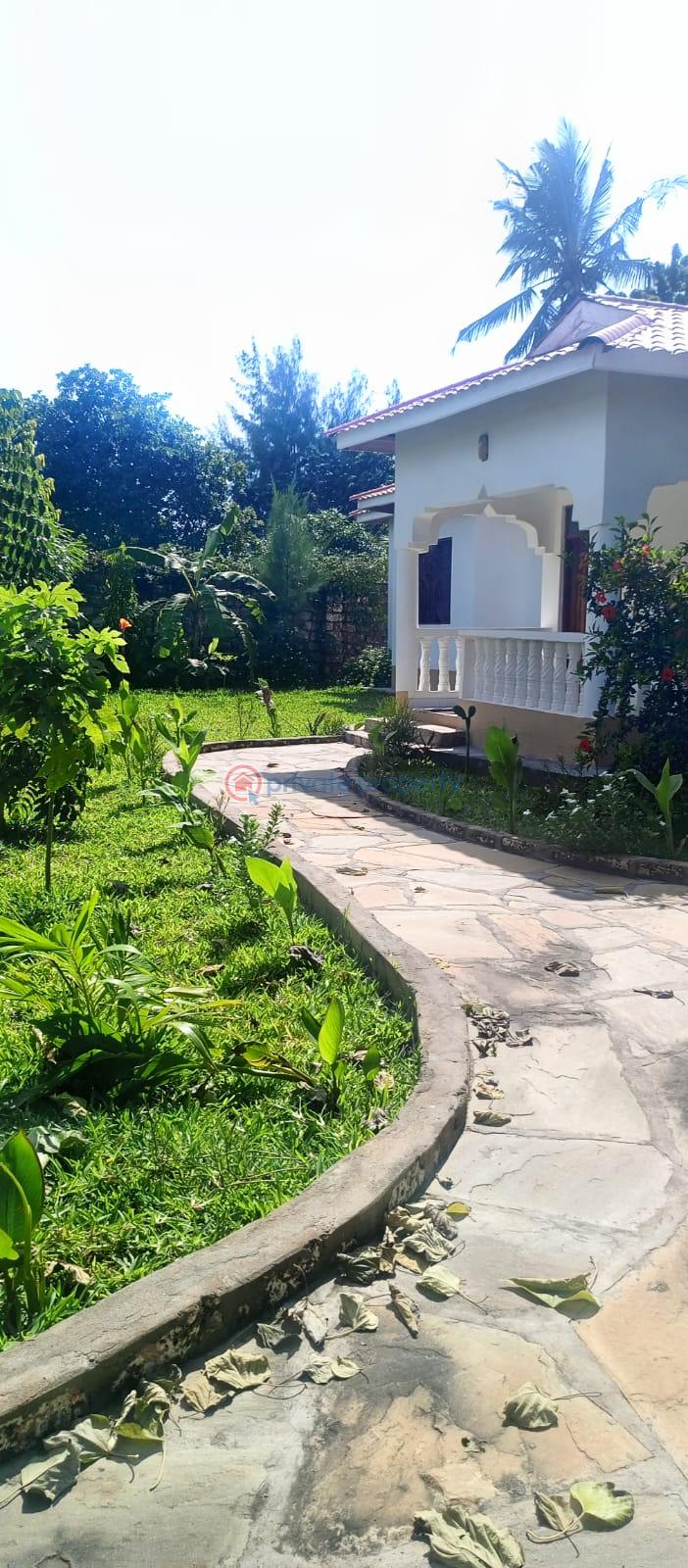 3 bedroom House For Sale Kiwandani Mtondia Sokoni Kilifi - 2