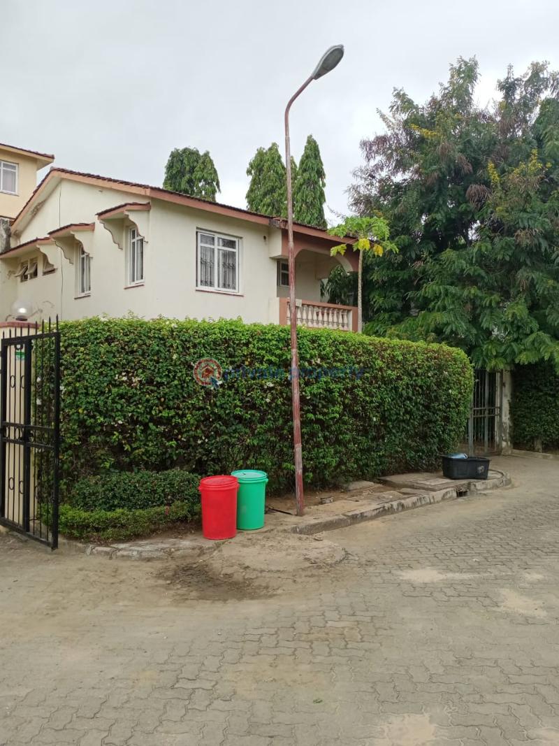 3 bedroom Townhouse For Sale Bandari Estate, Bombolulu Bamburi Mombasa - 2