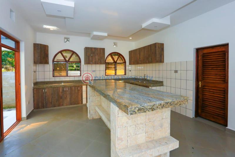 3 bedroom Detached Bungalow For Sale Mtwapa La Marina Mtwapa Kilifi - 2