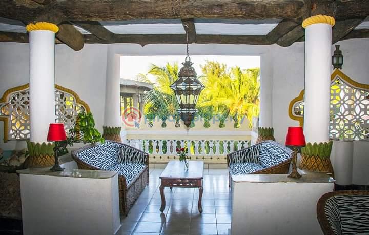 10 bedroom Hotel / Guest House For Sale Diani Beach Ukunda Ukunda. Kwale - 0