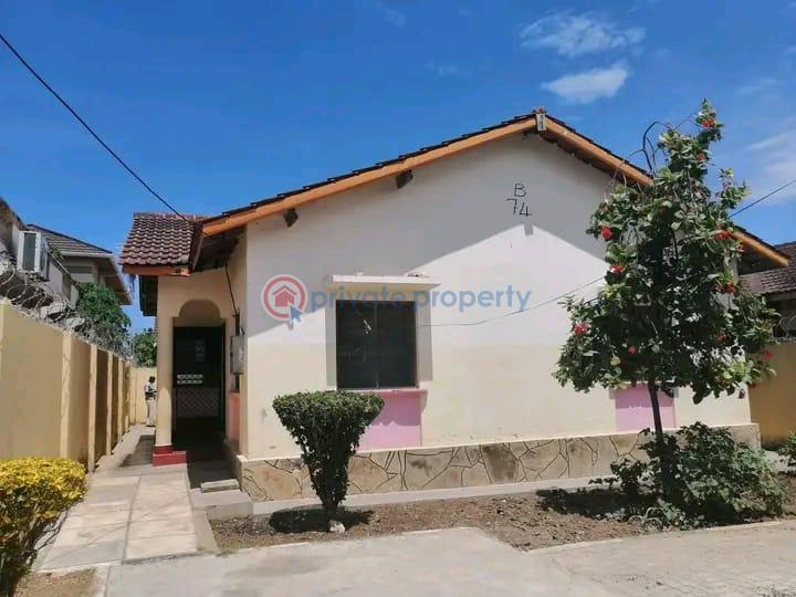 3 bedroom Detached Bungalow For Sale Mombasa Utange near Braeburn International School Bamburi Mombasa - 1