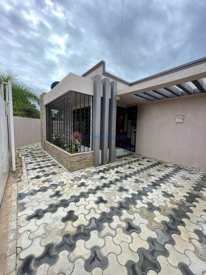 3 bedroom House For Sale Mombasa Bamburi Utange near Braeburn International School Bamburi Mombasa - 0
