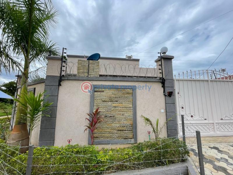 3 bedroom House For Sale Mombasa Bamburi Utange near Braeburn International School Bamburi Mombasa - 3