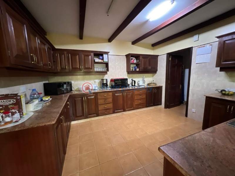 4 bedroom House For Sale Nairobi Karen  - 6