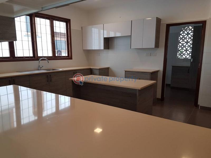 4 bedroom House For Sale Nyali Mombasa - 1