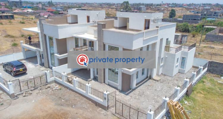 4 bedroom House For Sale &nbsp;afew Meters From Tarmac Rd Ruiru Kiambu - 3