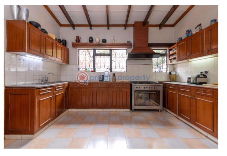 4 bedroom House For Sale Old Muthaiga Nairobi - 4