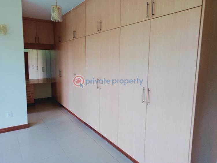 4 bedroom Apartment For Sale Near Kileleshwa Police Station. Nairobi - 4
