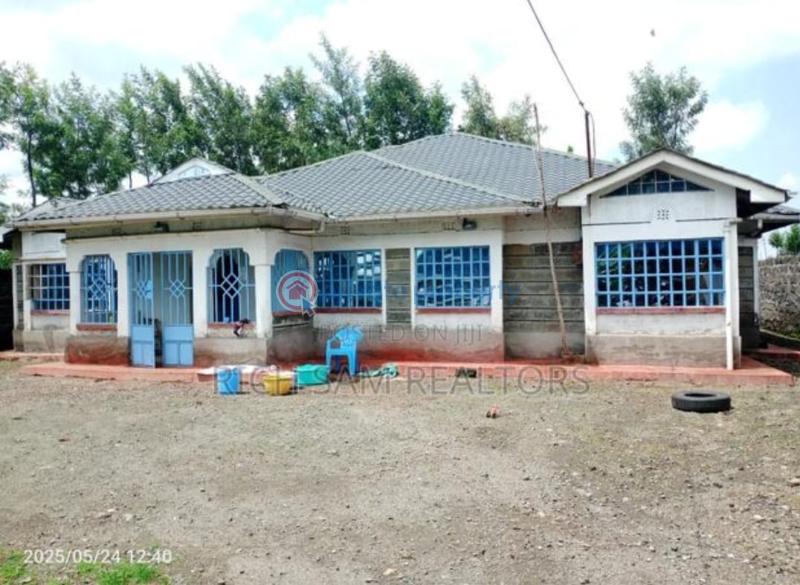 4 bedroom House For Sale Ngata Nakuru Nakuru East  - 2