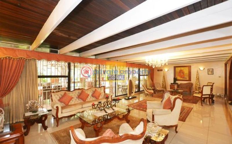 4 bedroom House For Sale Old Muthaiga Nairobi - 1