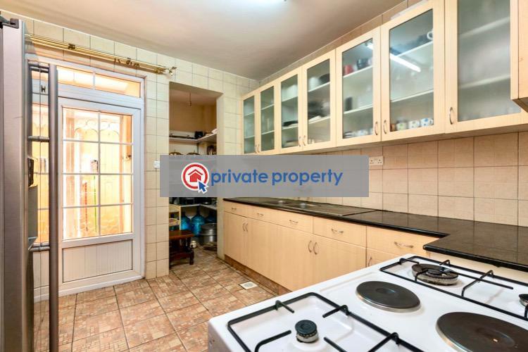 4 bedroom Semi detached Bungalow For Sale &nbsp;langata Road Mugumo-Ini (Langata) Nairobi - 3