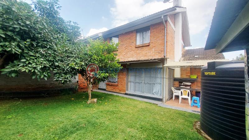 4 bedroom Townhouse For Sale Kandara Road Near Kileleshwa Police Station. Nairobi - 0