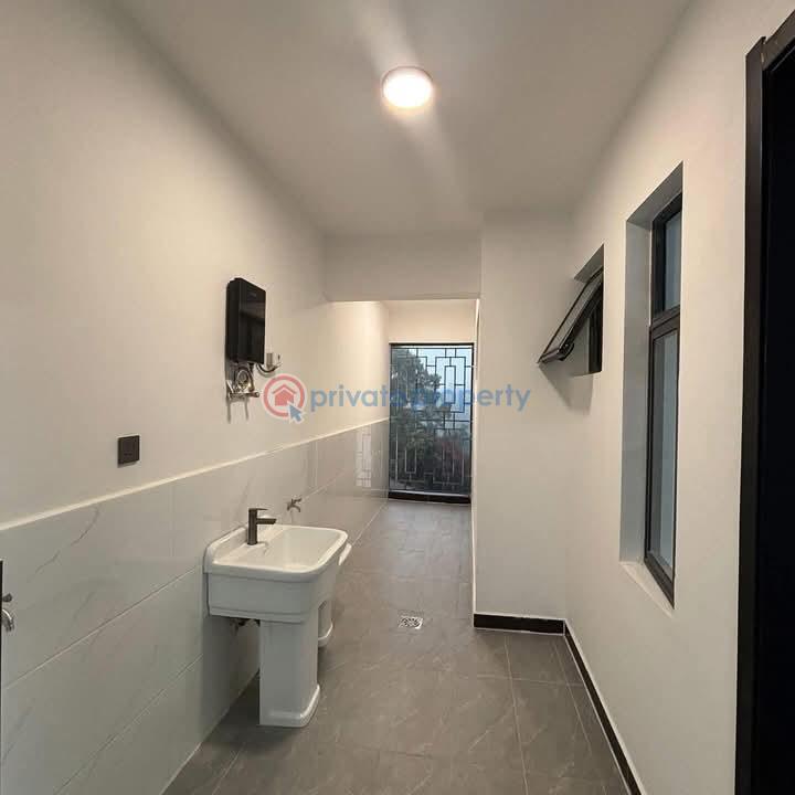 4 bedroom Apartment For Rent Lavington Nairobi - 3