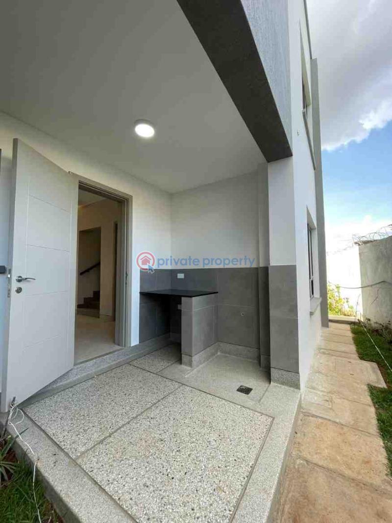 4 bedroom Townhouse For Sale carnivore Mugumo-Ini (Langata) Nairobi - 1