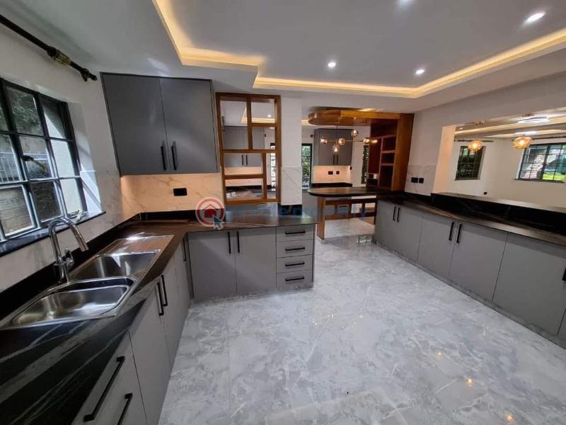 4 bedroom Townhouse For Sale Othaya Road Kileleshwa Nairobi - 1