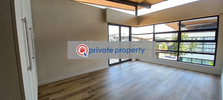 4 bedroom House For Sale &nbsp;along Kiambu Road Runda Westlands Nairobi - 18
