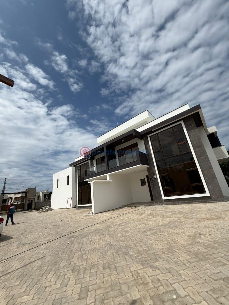 4 bedroom Townhouse For Sale Links Road Nyali Mkomani Mombasa - 2