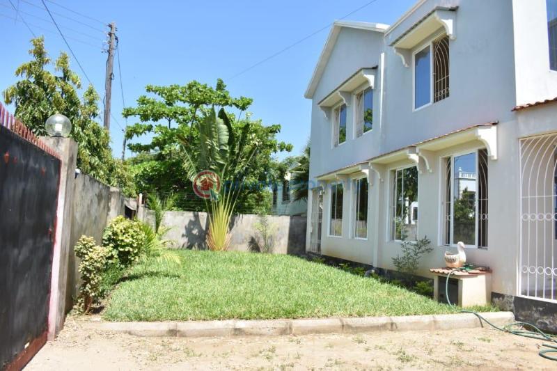 4 bedroom Townhouse For Sale Shanzu Garden Estate Shanzu Mombasa - 2
