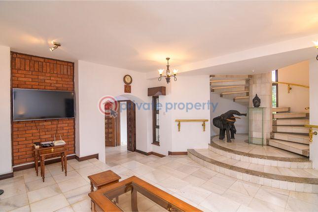 4 bedroom House For Sale Nyali Mombasa  - 2