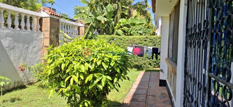 4 bedroom House For Sale Nyali Mombasa Near Mombasa Beach Hotel Nyali  - 0