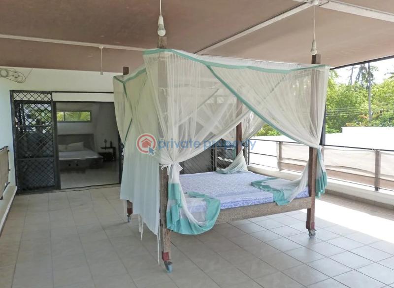 4 bedroom House For Sale Ocean Front Watamu Kilifi - 0