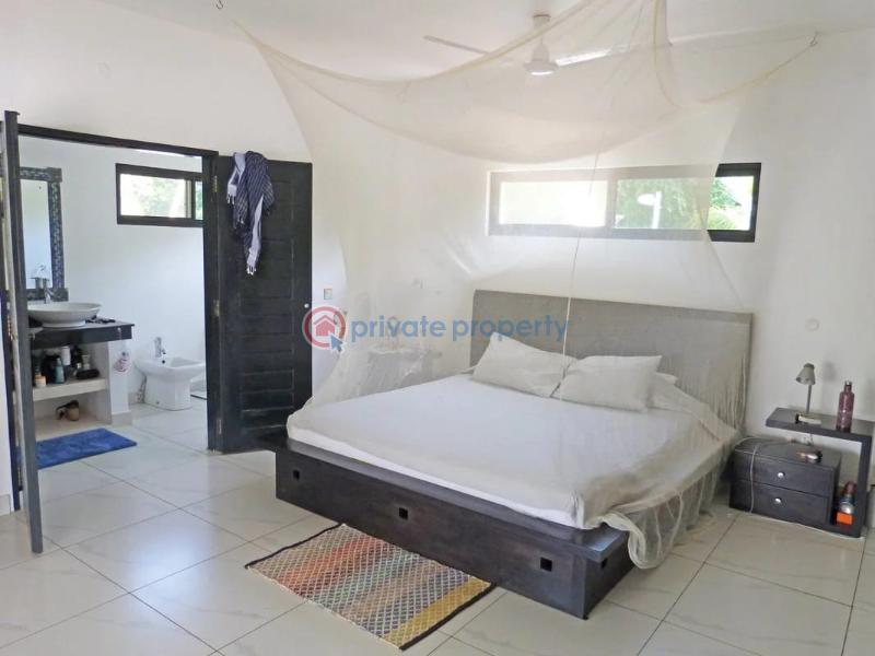 4 bedroom House For Sale Ocean Front Watamu Kilifi - 1