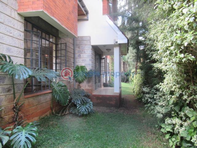 4 bedroom Townhouse For Sale Lavington Nairobi - 1
