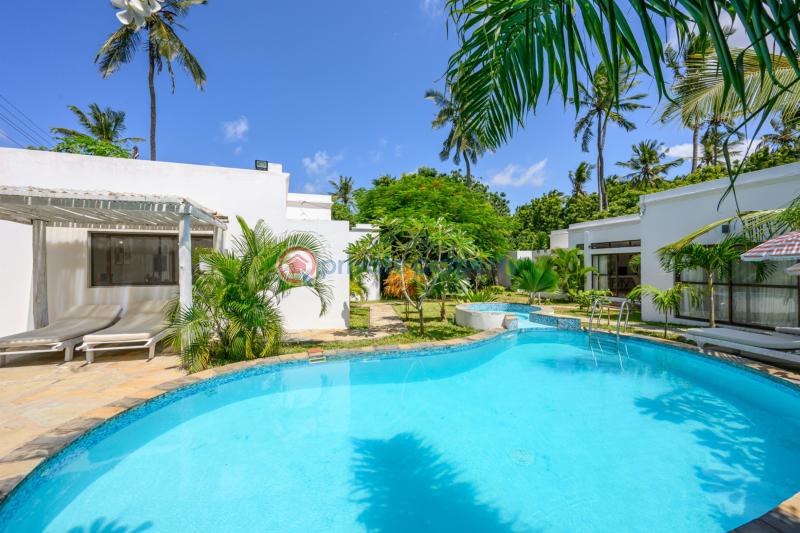 4 bedroom Apartment For Sale voyager Nyali Mombasa - 39