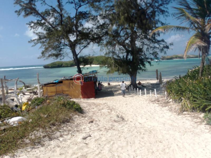 Land For Sale Paparemo Beach Area Ocean Front Watamu Kilifi - 1