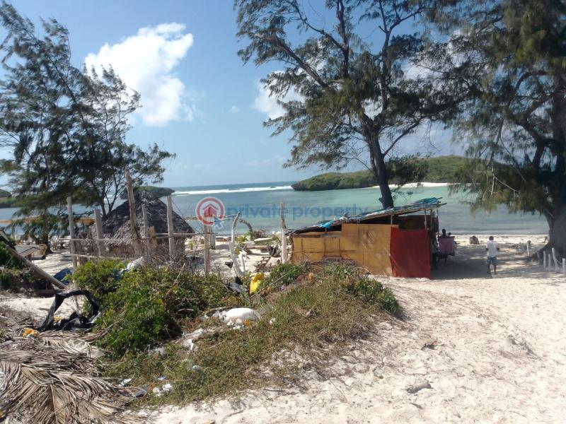 Land For Sale Paparemo Beach Area Ocean Front Watamu Kilifi - 3