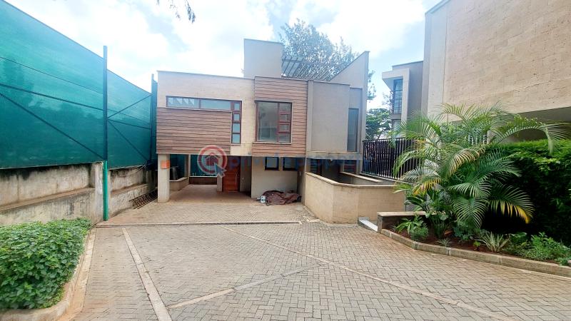 4 bedroom Townhouse For Sale Off Convent Drive Near Lavington Green Shopping Mall. Nairobi - 3