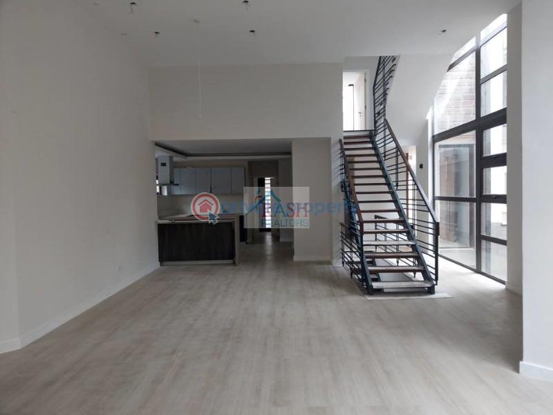 4 bedroom Townhouse For Sale Off Convent Drive Near Lavington Green Shopping Mall. Nairobi - 8