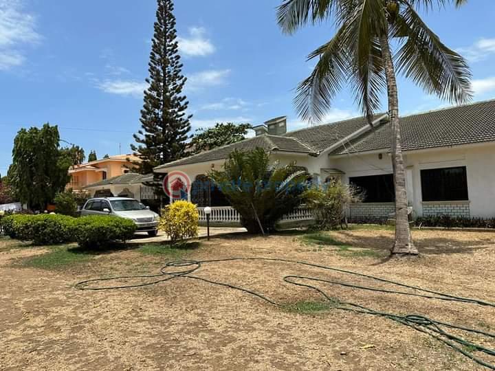 4 bedroom Detached Bungalow For Sale Mombasa, Shanzu Shanzu Mombasa - 10