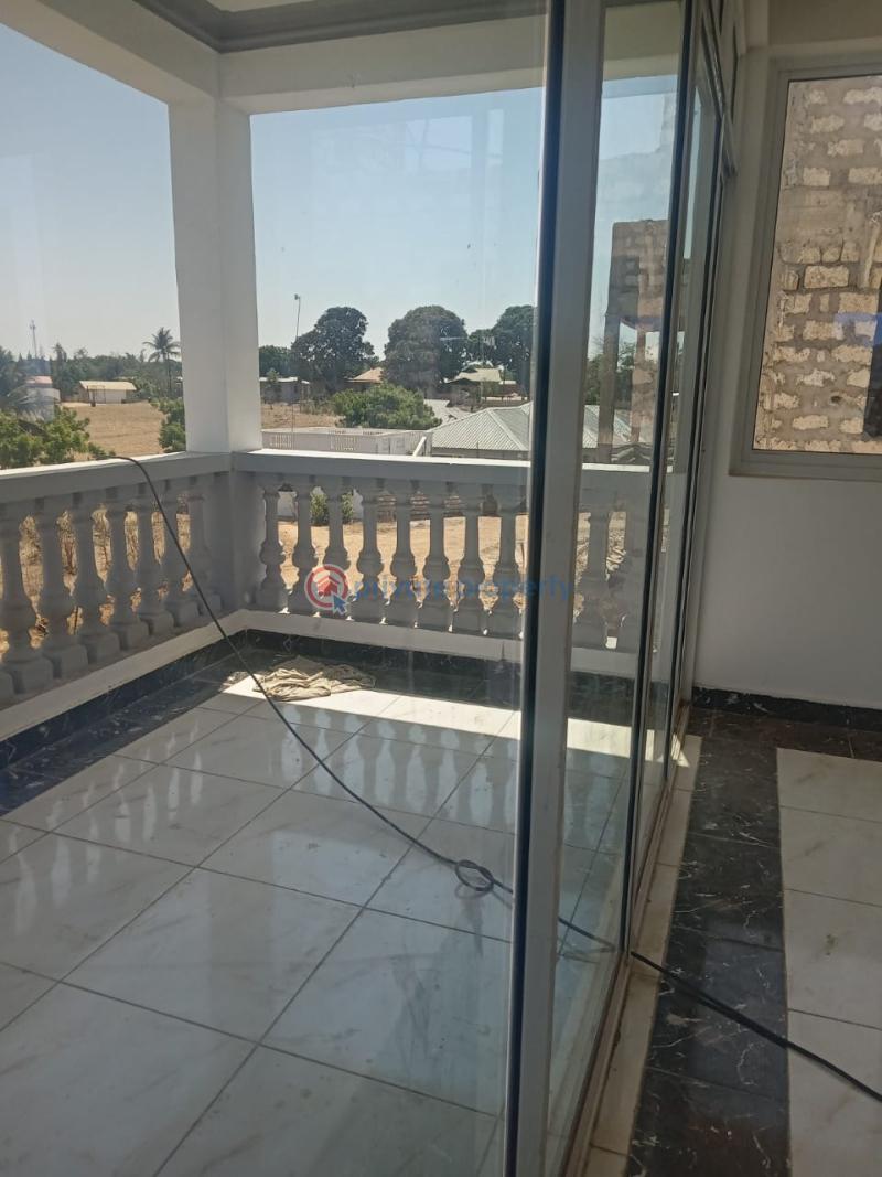 4 bedroom House For Sale Bamburi Utange near Braeburn International School Bamburi Mombasa - 12