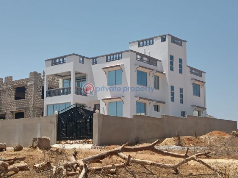 4 bedroom House For Sale Bamburi Utange near Braeburn International School Bamburi Mombasa - 4