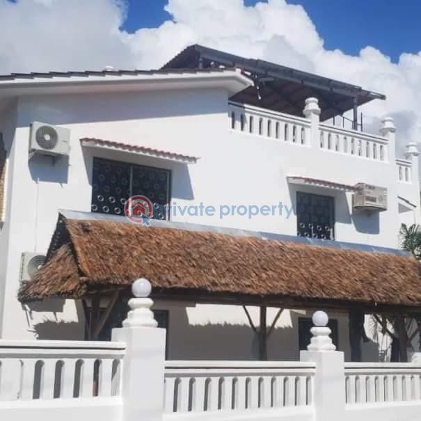 4 bedroom House For Sale Shree Link's Estate Nyali Mombasa - 1