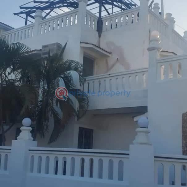 4 bedroom House For Sale Shree Link's Estate Nyali Mombasa - 2