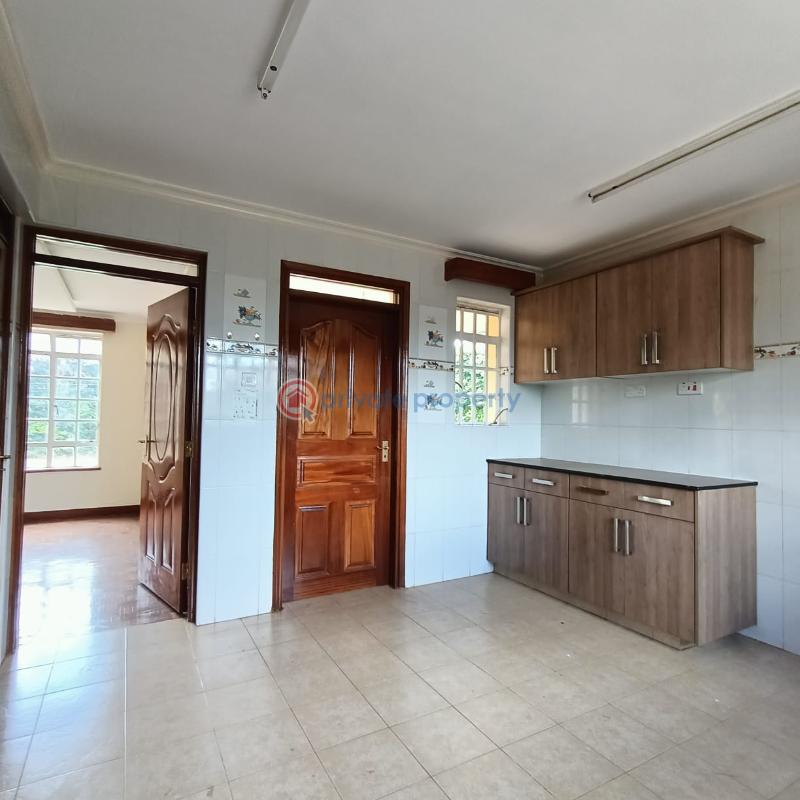 4 bedroom Townhouse For Rent 4br All Ensuite House + Dsq | Runda (paradise Lost Road) Kiambu Road Nairobi Central  - 2