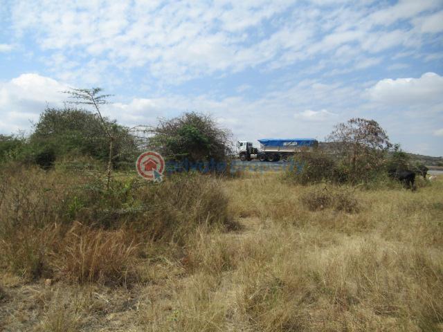 Land For Sale Mombasa Rd, Maanzoni, Kyumvi Machakos Athi River  - 3