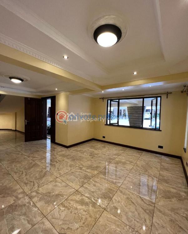 5 bedroom Townhouse For Sale Lavington Nairobi - 1