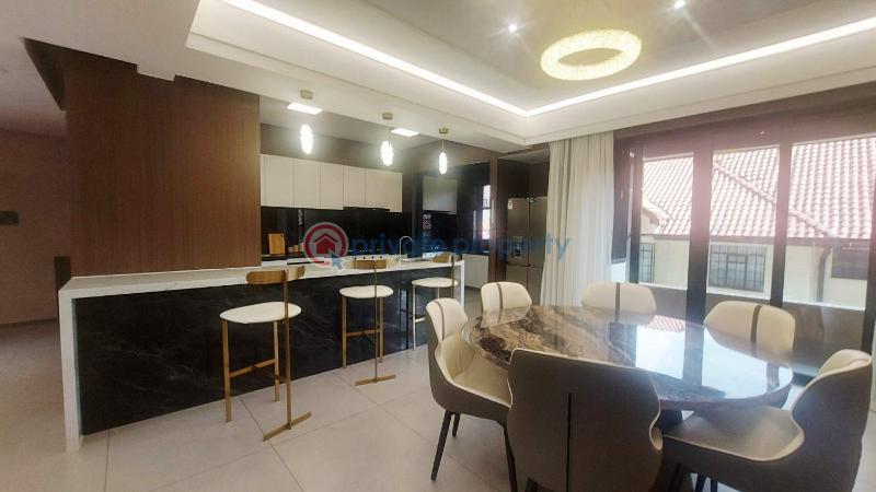 5 bedroom Apartment For Sale Argwings Kodhek Road. Kilimani Nairobi - 1