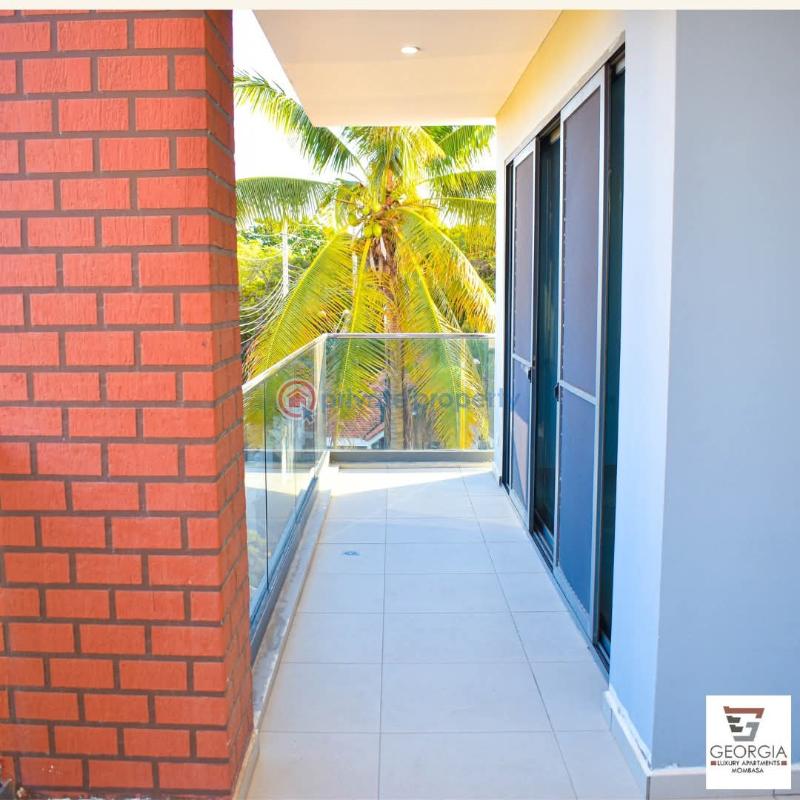 5 bedroom Apartment For Sale Go Khat Shanzu Mombasa - 1