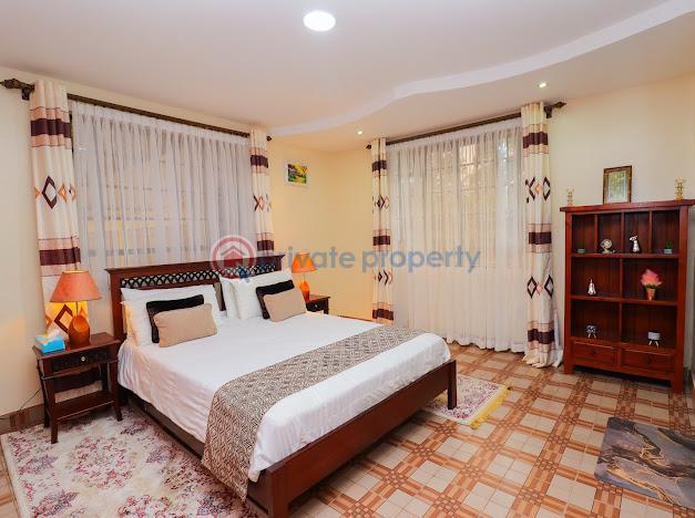 5 bedroom House For Rent Nairobi Karen  - 0