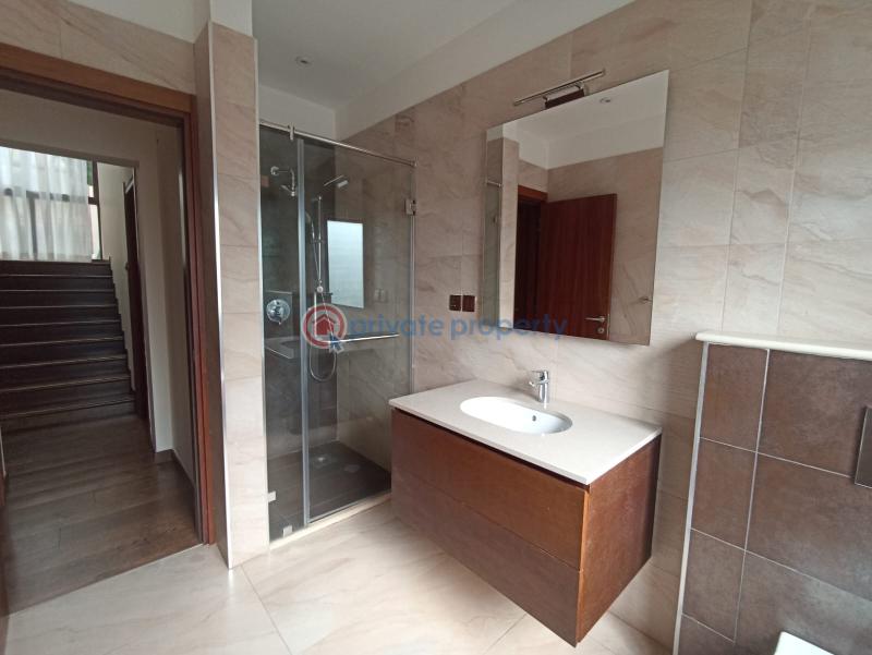 5 bedroom Townhouse For Rent Lavington Nairobi - 9